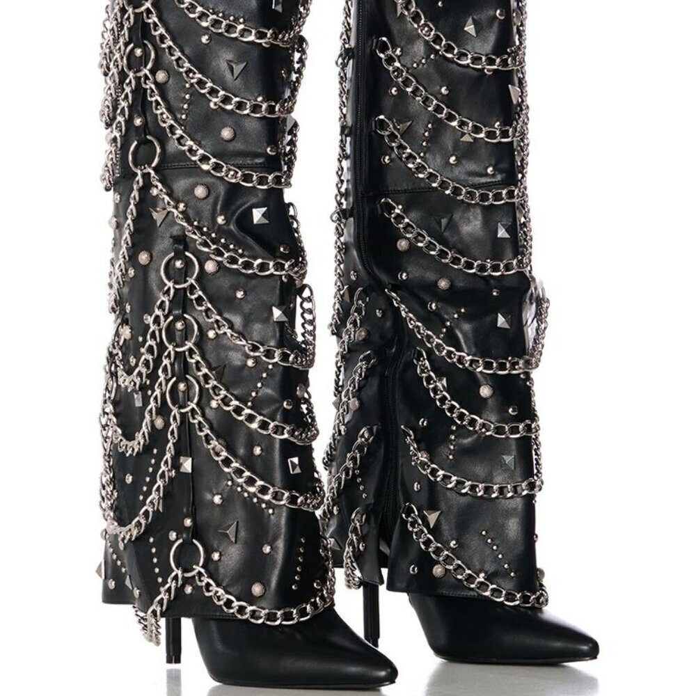 AZALEA WANG "ROCKSTAR REBEL" BLACK EMBELLISHED HARDWARE FOLD OVER BOOT(BRAND NEW